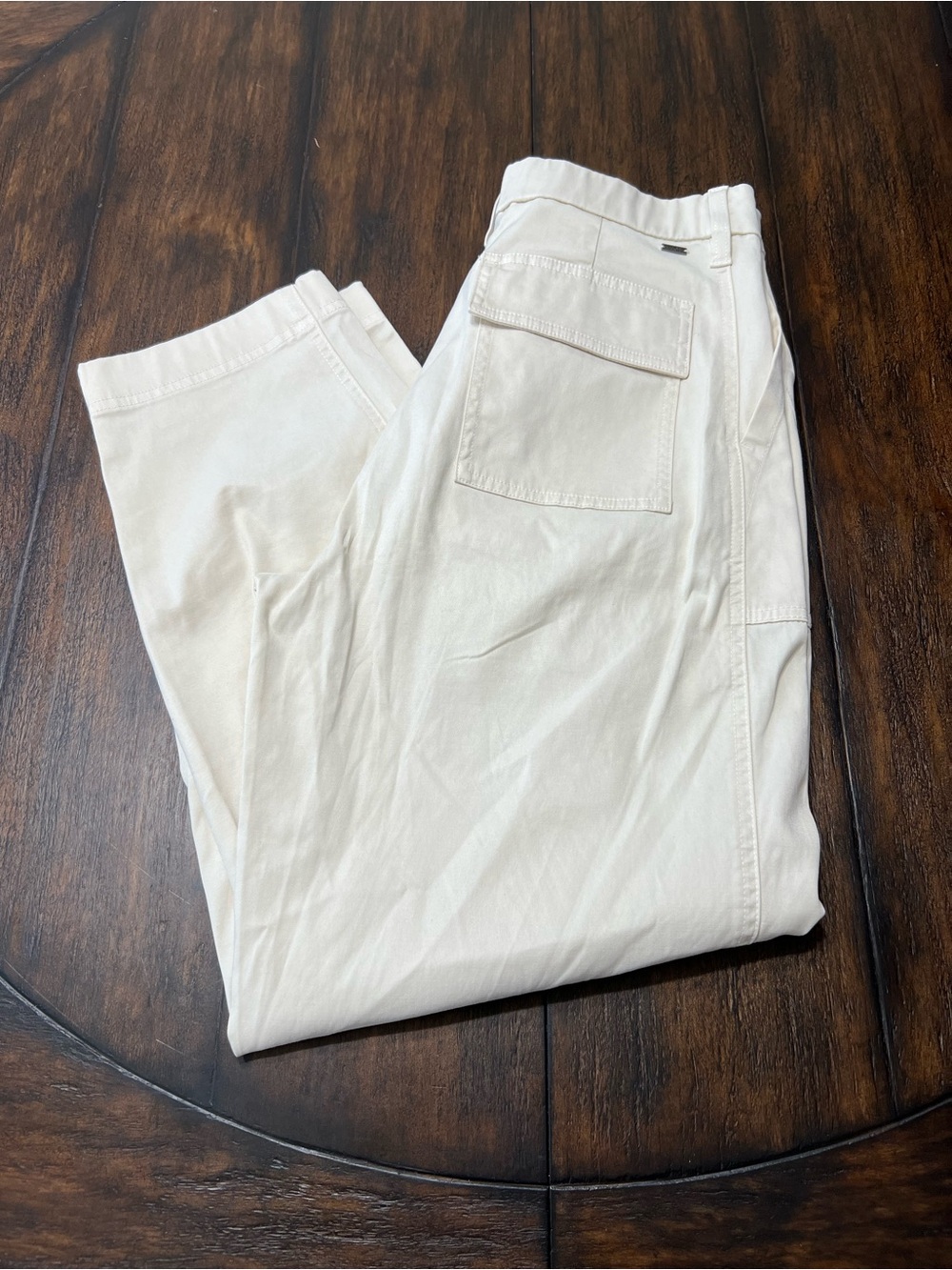 Vuori NWOT Anza Twill Structured Barrel Leg Pant VW4310 Natural Women’s Size Med - Picture 6 of 15